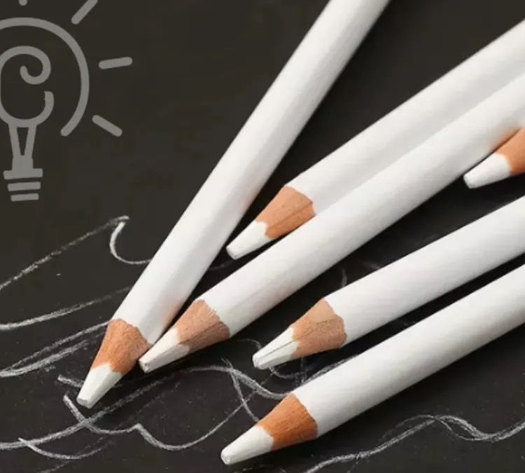 EL EMPLEADO LÁPIZ BLANCO